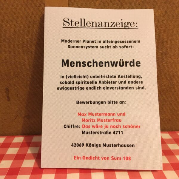 Max Mustermann und Moritz Musterfrau. Bild des Covers auf dem Küchentisch des Autors.