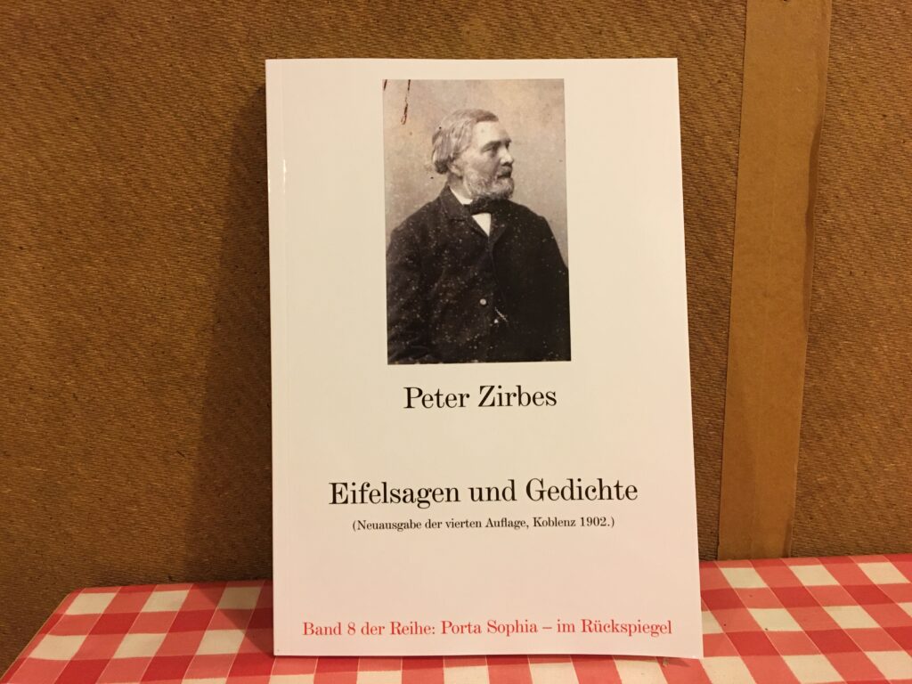 Foto des Front-Covers von "Eifelsagen und Gedichte" auf dem Küchentisch des Herausgebers.