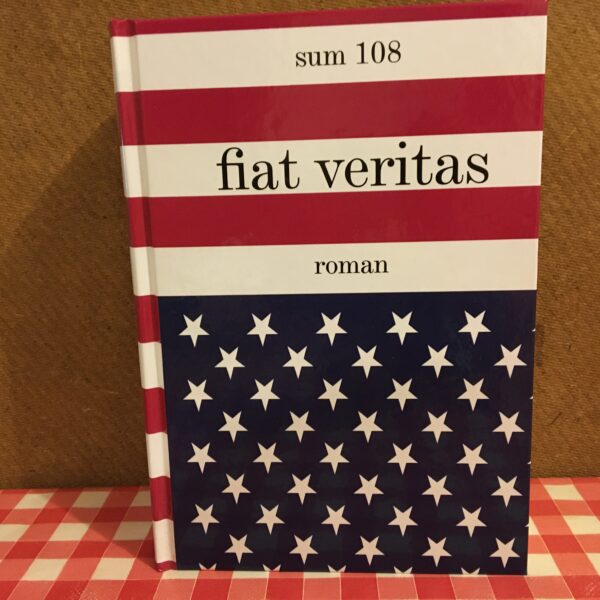 Bild der VOrderseite des Buches "fiat veritas" auf dem Küchentisch des Autors
